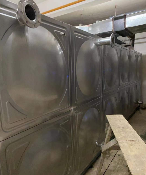 青浦日常维护不锈钢水箱的流程是怎样的